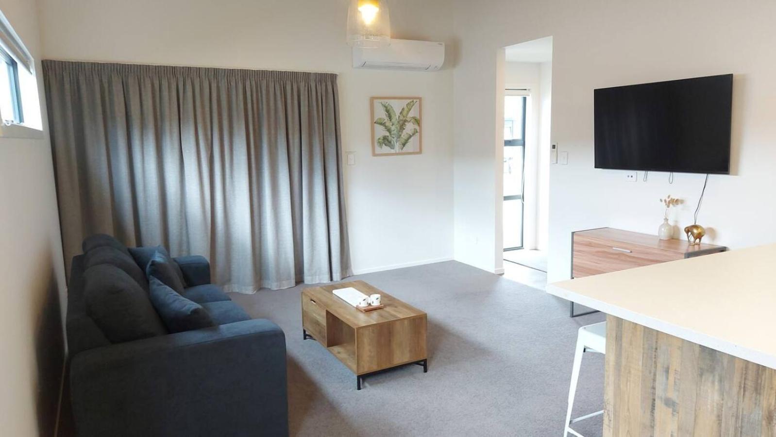 Sleek Suite By The Sand 1-Bedroom Dunedin Buitenkant foto